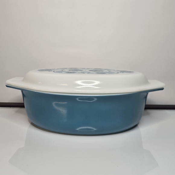 VTG Pyrex 2 1/2 QT Horizon 045 Turquoise White Floral Oval Casserole Lid Dish - Picture 4 of 12